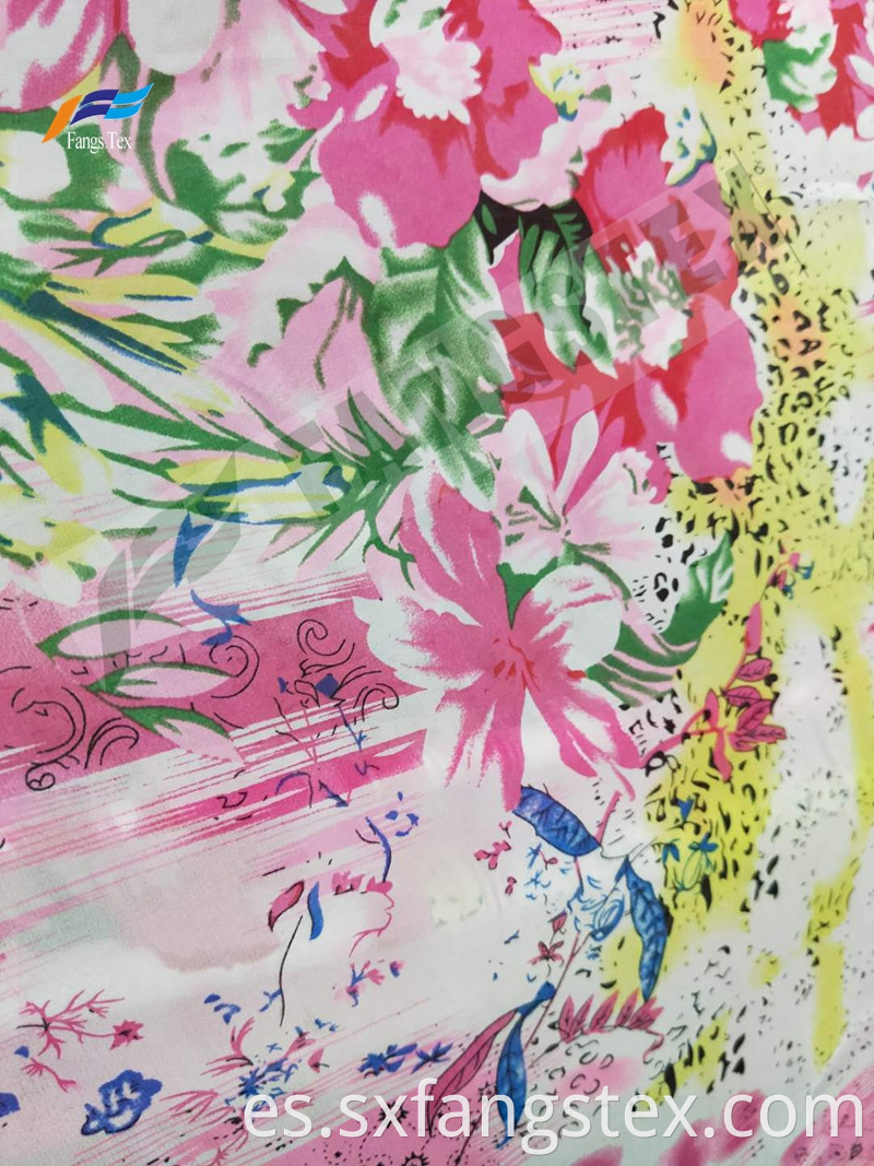 Polyester Digital Printed Girls' Stock Pearl Chiffon Fabric 2